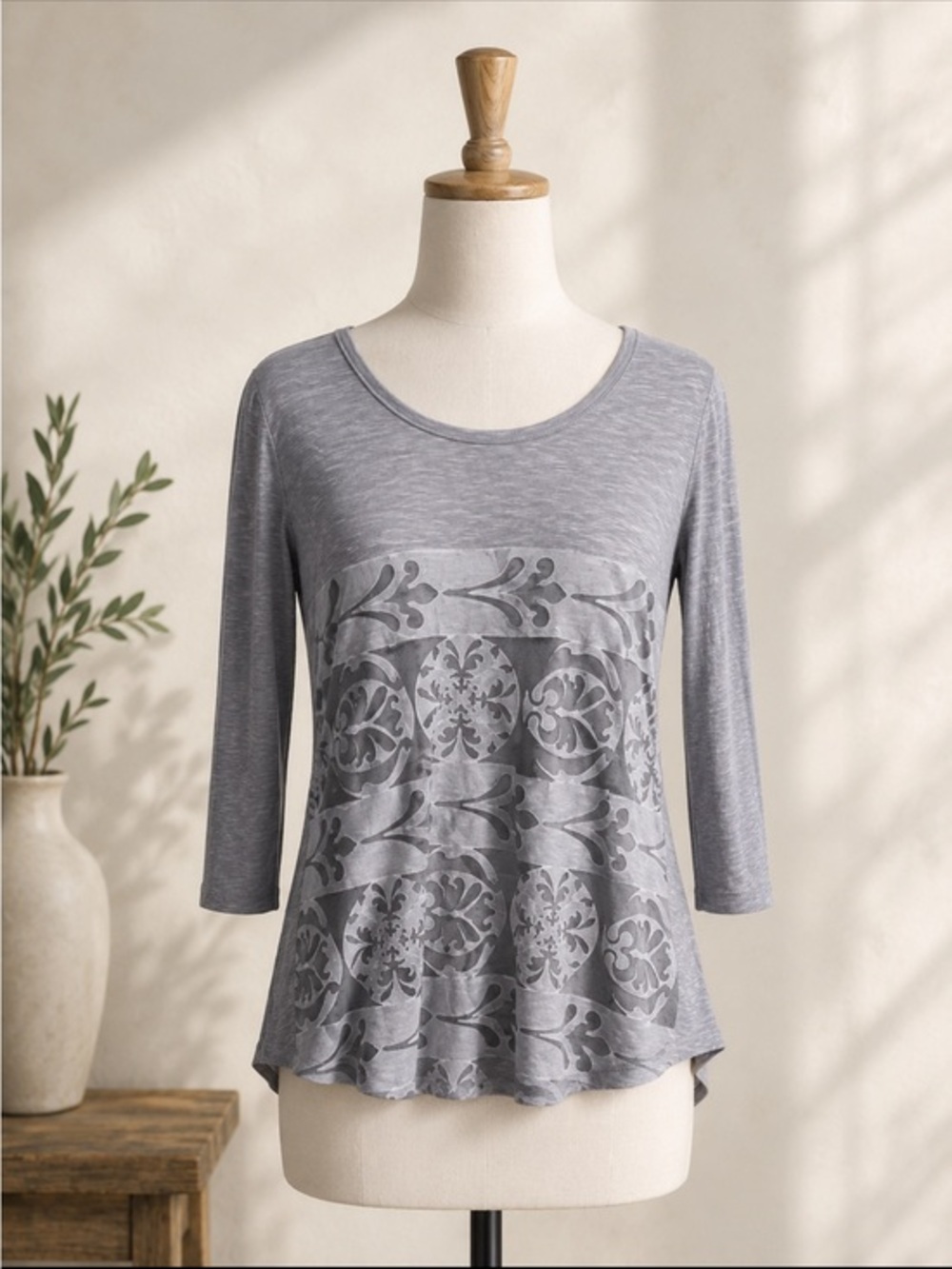 Anthropologie Capriccio Lace Women Top Shirt Tunic Gray sz Medium $68 medium